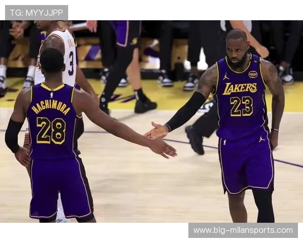 76人詹姆斯状态回暖成球队倚重点