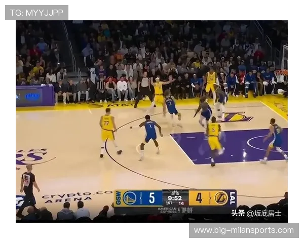 东契奇挡拆后精准终结