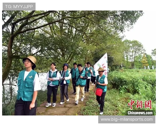 国际攀岩训练营开展高山生态保护与志愿巡护